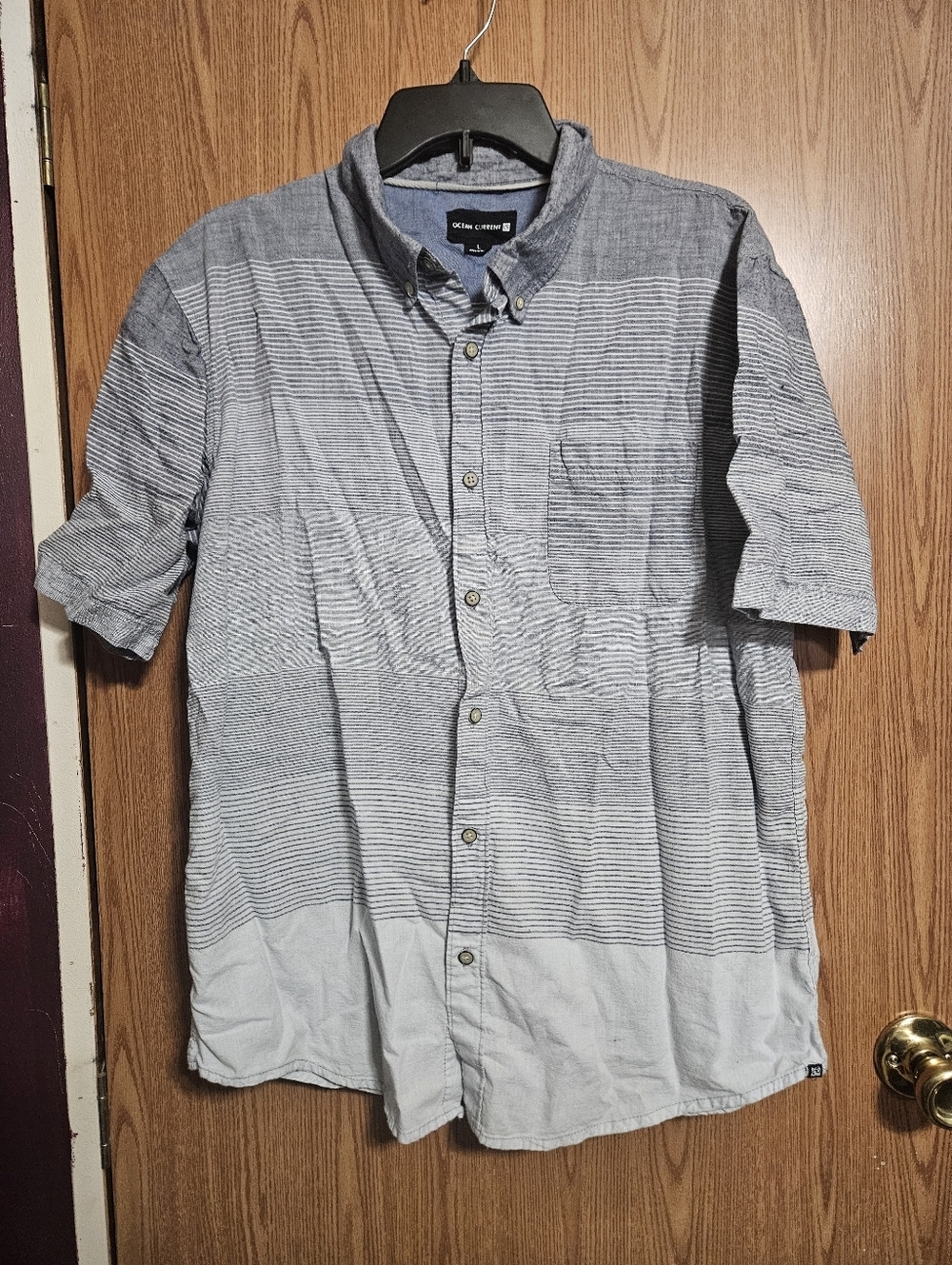Men's Ocean Current Gray And White Striped Button Down Dress Shirt Size Large!